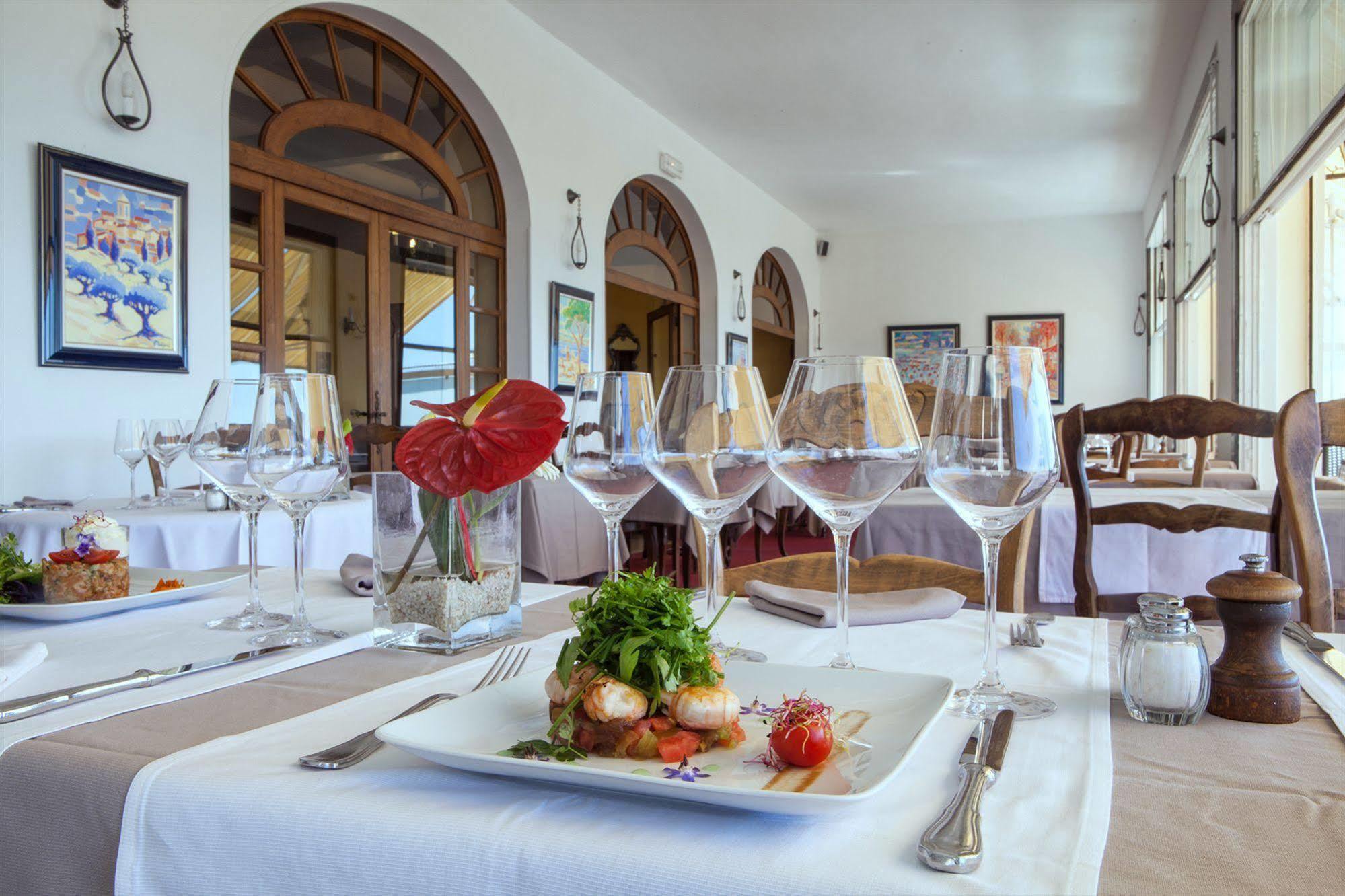 Hotel Provencal Hyères Eksteriør bilde