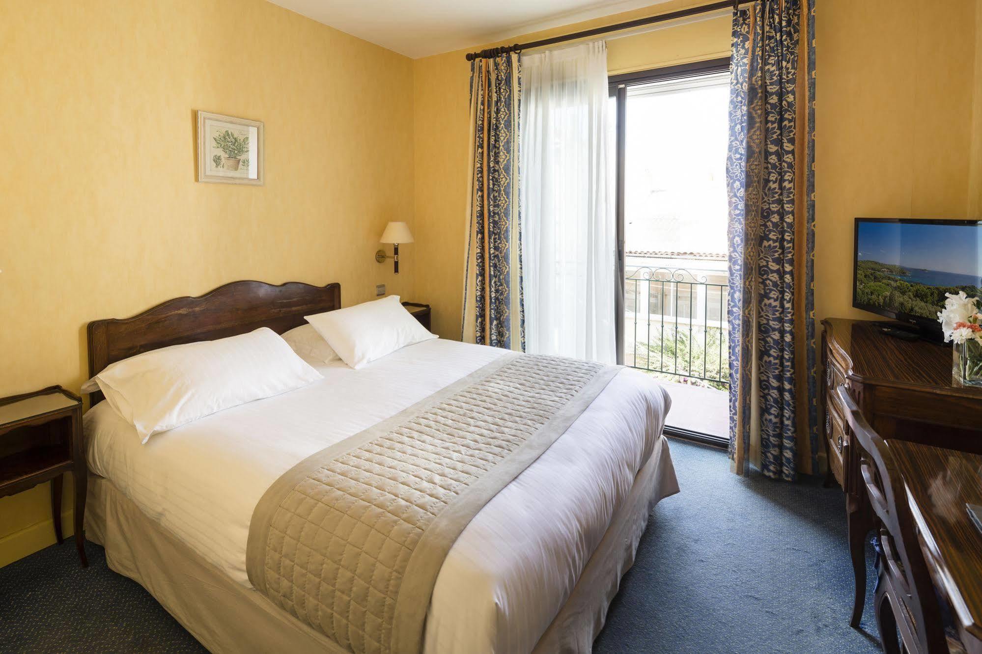 Hotel Provencal Hyères Eksteriør bilde