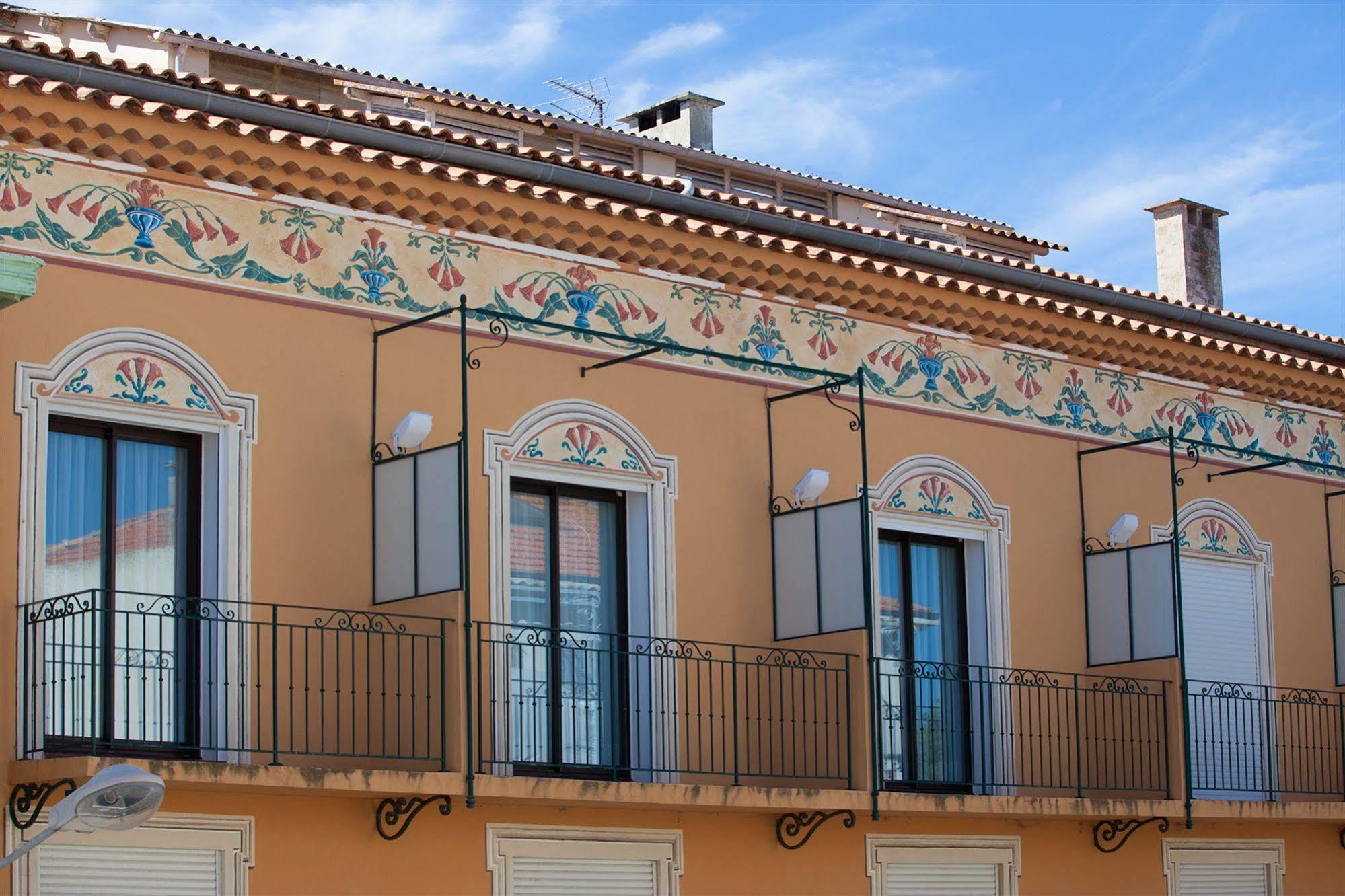 Hotel Provencal Hyères Eksteriør bilde